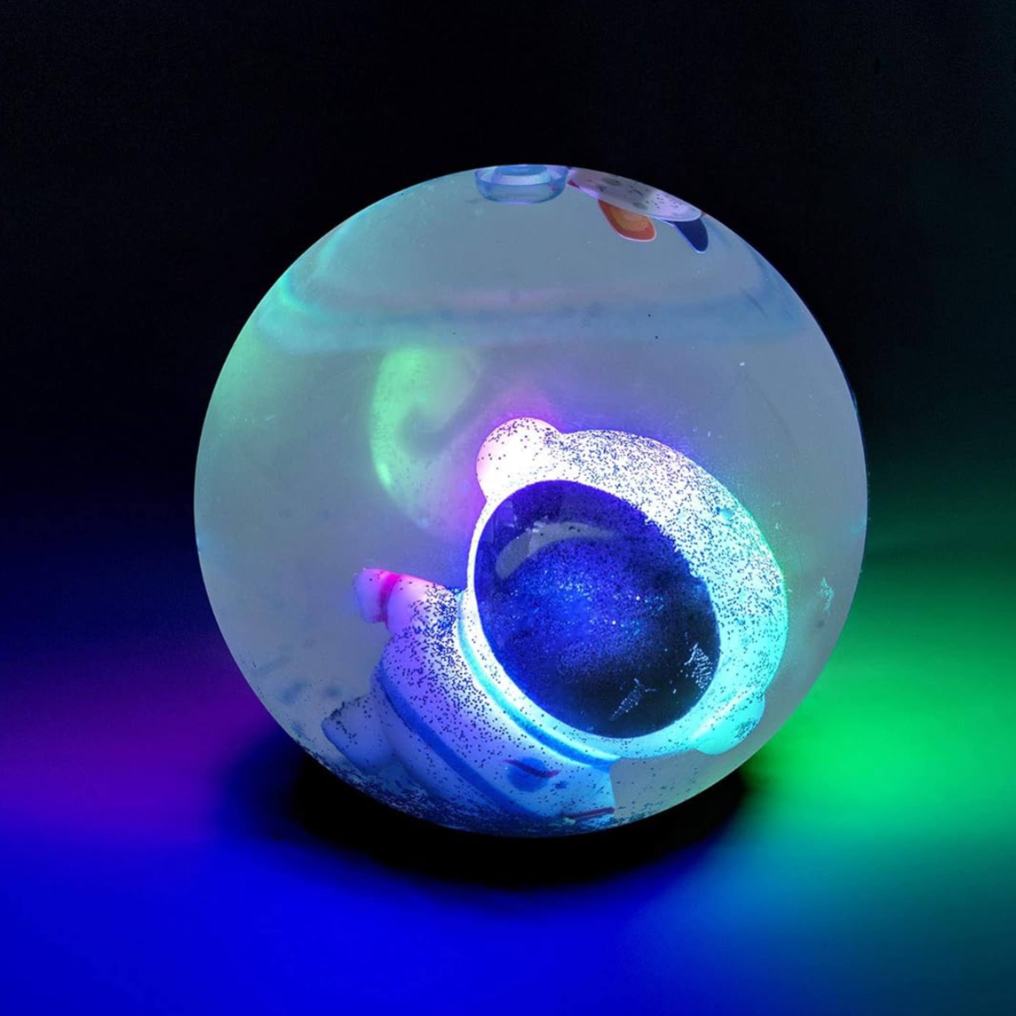 LEGAMI BOB0003 Light-Up Bouncy Ball, Space | Legami| Image 3