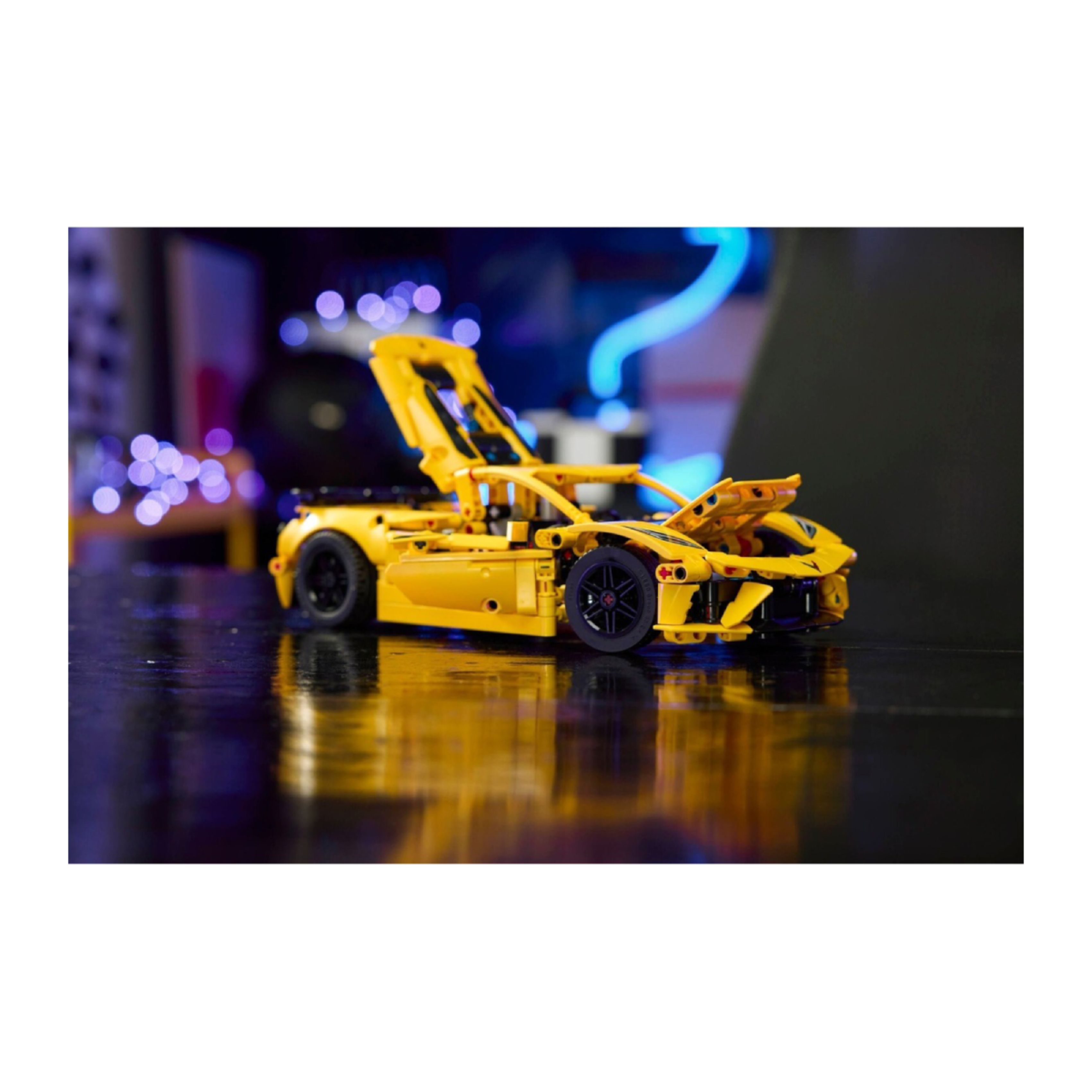 LEGO® 105967 Technic Chevrolet Corvette Stingray | Lego| Image 4