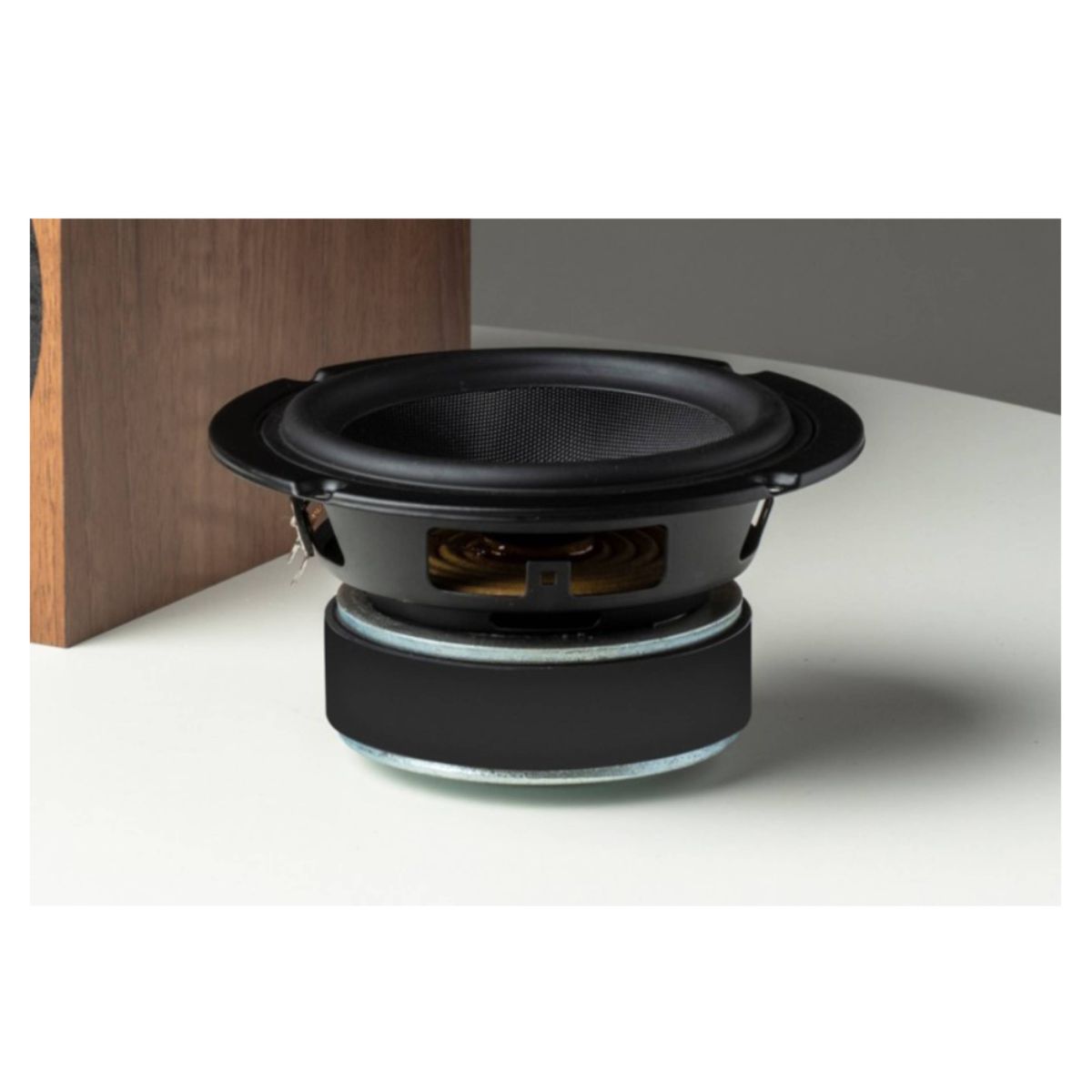 PRO-JECT Box 5 E Hi‑Fi Ηχείo Βιβλιοθήκης, Καρυδί | Pro-ject| Image 2