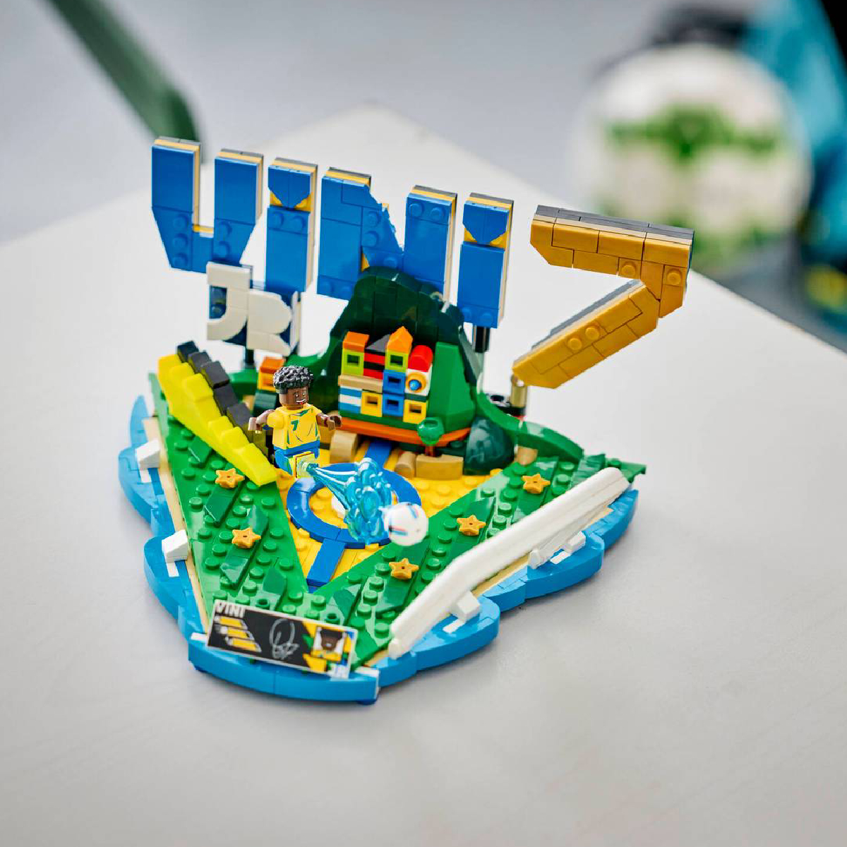 LEGO 115589 Vini Jr. – Soccer Highlights | Lego| Image 2