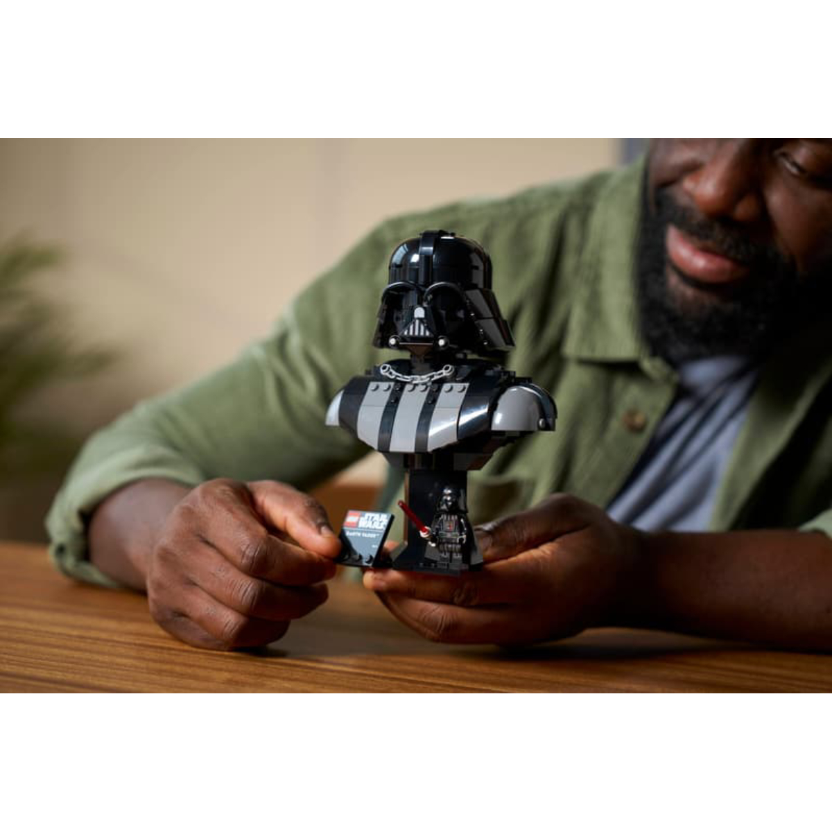LEGO 75439 Star Wars Προτομή Darth Vader™ product image  | image 7