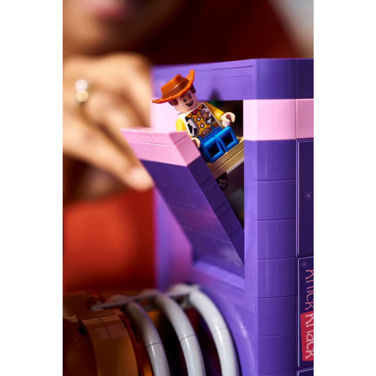 LEGO 43301 Disney Toy Story Βιβλιοστάτες Slinky Dog product image  | image 11